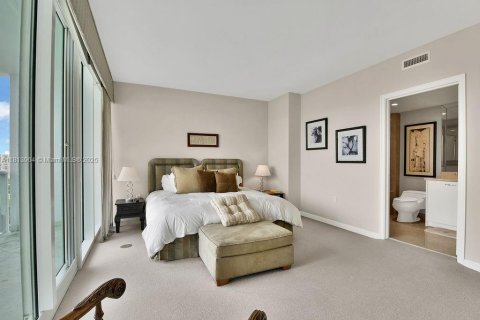 Condo in Aventura, Florida, 2 bedrooms  № 1874349 - photo 29