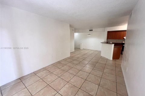 Condo in Miami Gardens, Florida, 3 bedrooms  № 2025600 - photo 4