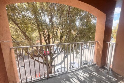 Condo in Miami Gardens, Florida, 3 bedrooms  № 2025600 - photo 14
