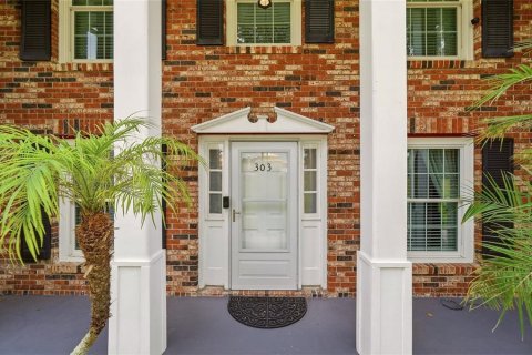 Condo in Winter Haven, Florida, 3 bedrooms № 2396886 - photo 7