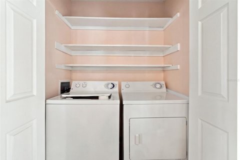 Condo in Winter Haven, Florida, 3 bedrooms № 2396886 - photo 25