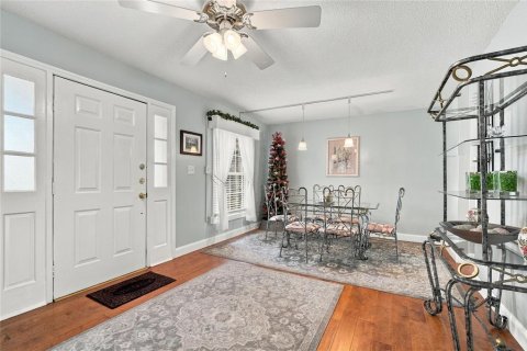 Condo in Winter Haven, Florida, 3 bedrooms № 2396886 - photo 8