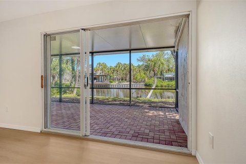 Casa en venta en Sarasota, Florida, 3 dormitorios, 123.28 m2 № 2093669 - foto 9