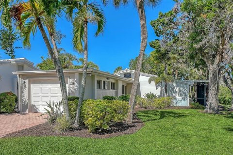 Casa en venta en Sarasota, Florida, 3 dormitorios, 123.28 m2 № 2093669 - foto 3