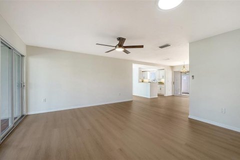 Casa en venta en Sarasota, Florida, 3 dormitorios, 123.28 m2 № 2093669 - foto 24