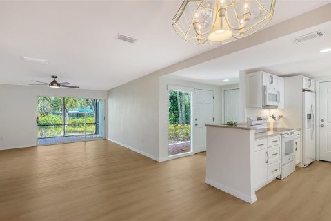 Casa en venta en Sarasota, Florida, 3 dormitorios, 123.28 m2 № 2093669 - foto 22