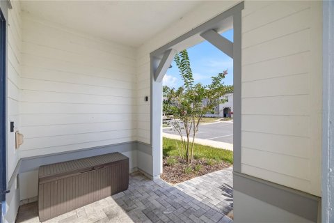 Townhouse in Clermont, Florida 5 bedrooms, 211.91 sq.m. № 2112030 - photo 5