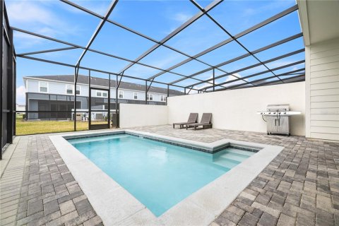 Townhouse in Clermont, Florida 5 bedrooms, 211.91 sq.m. № 2112030 - photo 25