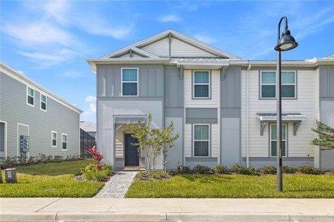 Touwnhouse à Clermont, Floride 5 chambres, 211.91 m2 № 2112030