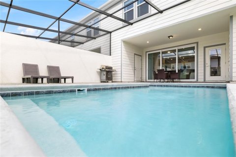 Townhouse in Clermont, Florida 5 bedrooms, 211.91 sq.m. № 2112030 - photo 22