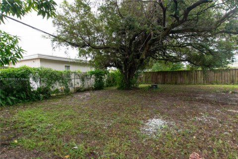 Casa en venta en West Park, Florida, 3 dormitorios, 53.14 m2 № 1971025 - foto 18