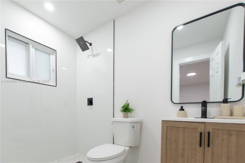 Casa en venta en West Park, Florida, 3 dormitorios, 53.14 m2 № 1971025 - foto 15