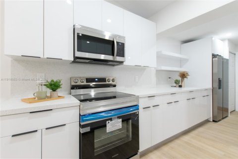 Casa en venta en West Park, Florida, 3 dormitorios, 53.14 m2 № 1971025 - foto 6