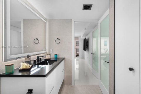 Copropriété à louer à Miami, Floride: 1 chambre, 75.99 m2 № 1946833 - photo 15