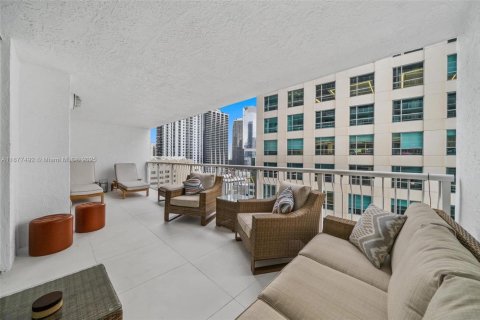Copropriété à louer à Miami, Floride: 1 chambre, 75.99 m2 № 1946833 - photo 3