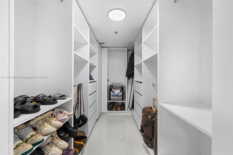 Copropriété à louer à Miami, Floride: 1 chambre, 75.99 m2 № 1946833 - photo 23