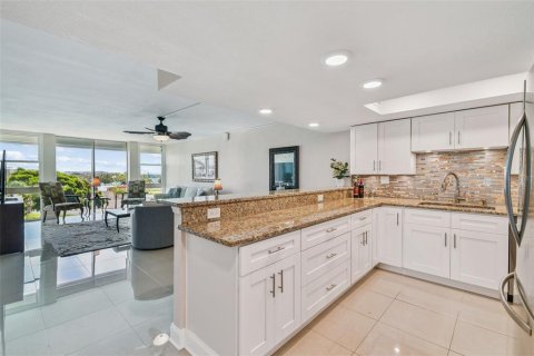 Condominio en alquiler en South Pasadena, Florida, 2 dormitorios, 120.77 m2 № 1856471 - foto 9