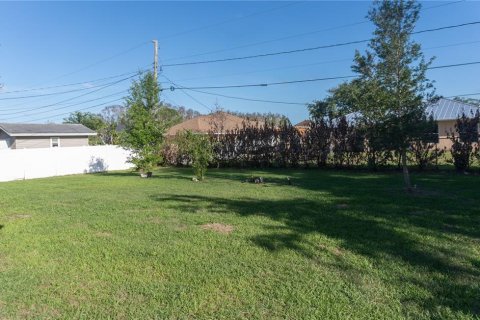 House in Saint Lucie, Florida 3 bedrooms, 134.99 sq.m. № 2097476 - photo 10