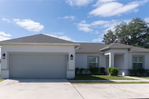 House in Saint Lucie, Florida 3 bedrooms, 134.99 sq.m. № 2097476