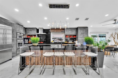 Casa en venta en Hollywood, Florida, 3 dormitorios, 153.1 m2 № 2010530 - foto 16