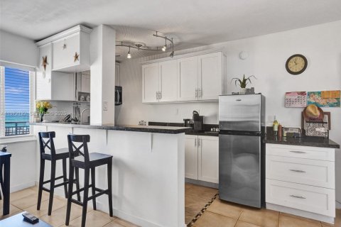 Copropriété à vendre à Hollywood, Floride: 1 chambre, 55.28 m2 № 2042305 - photo 6