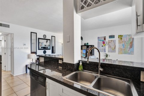 Copropriété à vendre à Hollywood, Floride: 1 chambre, 55.28 m2 № 2042305 - photo 21