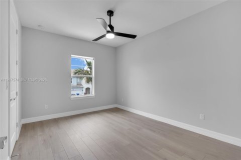 Adosado en alquiler en Hollywood, Florida, 3 dormitorios, 164.34 m2 № 2029780 - foto 20