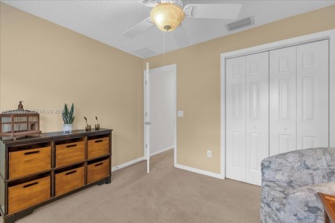 House in The Villages, Florida 3 bedrooms № 2065160 - photo 15