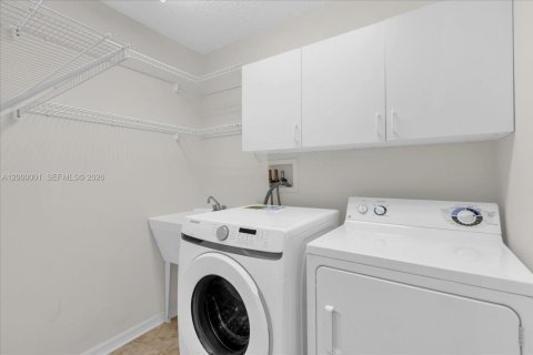 House in The Villages, Florida 3 bedrooms № 2065160 - photo 16