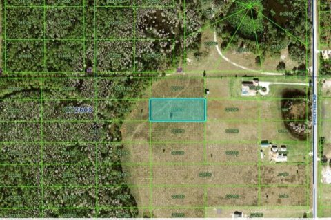 Terreno en Polk City, Florida № 2160732