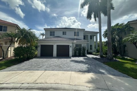 Villa ou maison à louer à Weston, Floride: 6 chambres, 305.83 m2 № 1921610 - photo 4