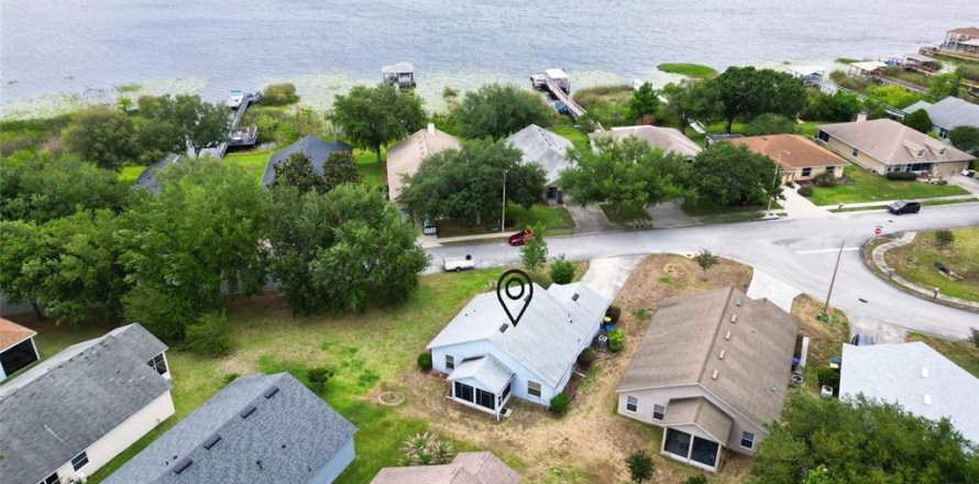 Villa ou maison à Tavares, Floride 3 chambres, 113.43 m2 № 2132866