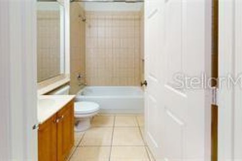 House in Poinciana, Florida 2 bedrooms, 85.75 sq.m. № 1735574 - photo 10