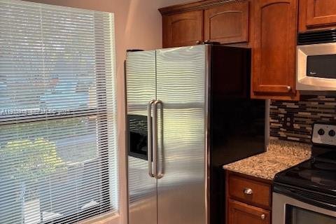 Снять в аренду кондоминиум в Окленд-Парк, Флорида 2 спальни, № 1992202 - фото 7