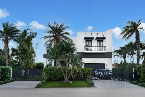 Villa ou maison à vendre à North Miami, Floride: 6 chambres, 450.95 m2 № 1996017 - photo 14