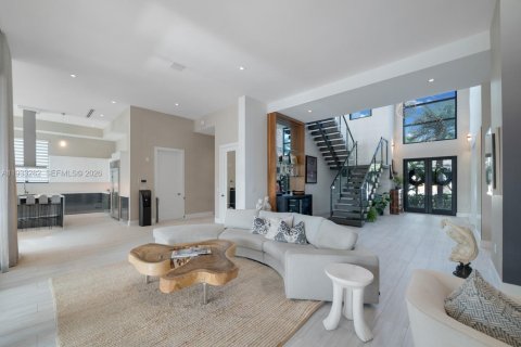Villa ou maison à vendre à North Miami, Floride: 6 chambres, 450.95 m2 № 1996017 - photo 22