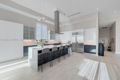 Villa ou maison à vendre à North Miami, Floride: 6 chambres, 450.95 m2 № 1996017 - photo 26