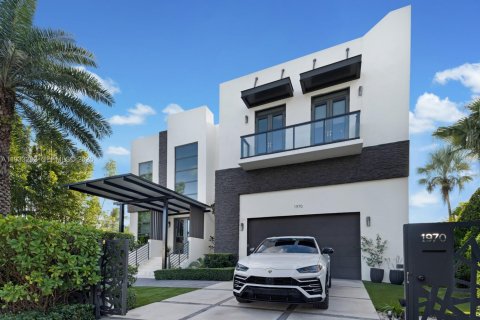 Villa ou maison à vendre à North Miami, Floride: 6 chambres, 450.95 m2 № 1996017 - photo 12