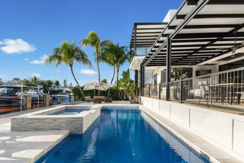 Villa ou maison à vendre à North Miami, Floride: 6 chambres, 450.95 m2 № 1996017 - photo 6