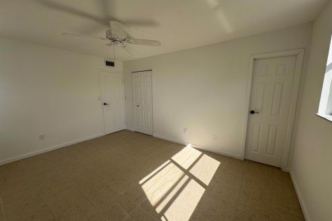 Condominio en venta en Lauderdale Lakes, Florida, 2 dormitorios, 93.83 m2 № 2146700 - foto 17