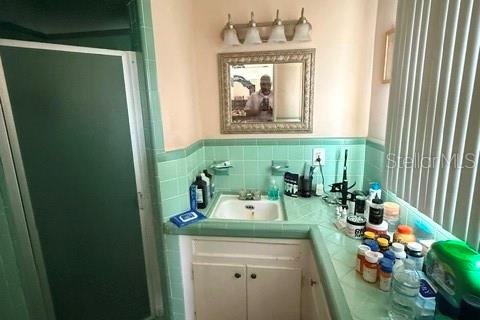 House in Saint Petersburg, Florida 3 bedrooms, 149.48 sq.m. № 2110407 - photo 17