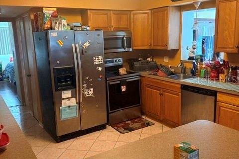 House in Saint Petersburg, Florida 3 bedrooms, 149.48 sq.m. № 2110407 - photo 7
