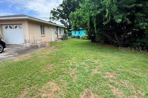 House in Saint Petersburg, Florida 3 bedrooms, 149.48 sq.m. № 2110407 - photo 3