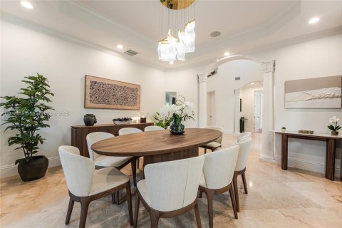 Casa en alquiler en Miami Beach, Florida, 7 dormitorios, 548.77 m2 № 1702990 - foto 13