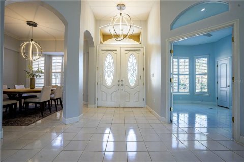 House in Tampa, Florida 4 bedrooms, 268.58 sq.m. № 1572787 - photo 2