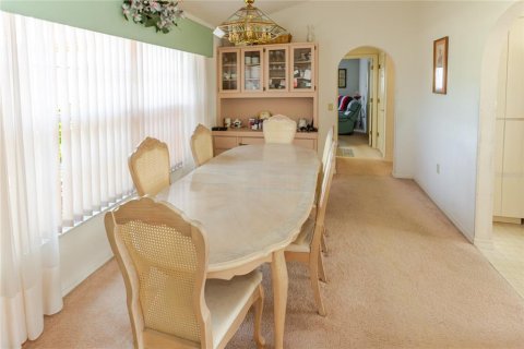 House in Spring Hill, Florida 3 bedrooms, 186.92 sq.m. № 2150782 - photo 15