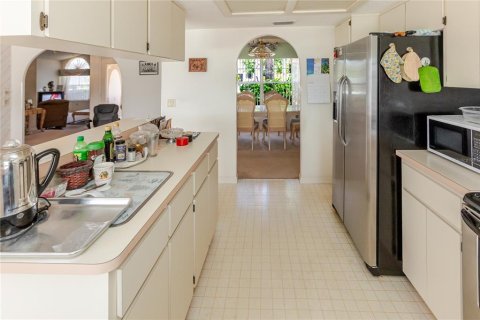 House in Spring Hill, Florida 3 bedrooms, 186.92 sq.m. № 2150782 - photo 16