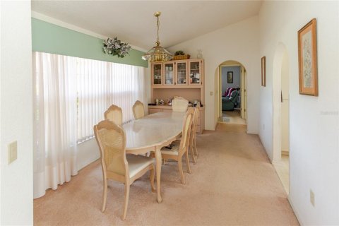 House in Spring Hill, Florida 3 bedrooms, 186.92 sq.m. № 2150782 - photo 14