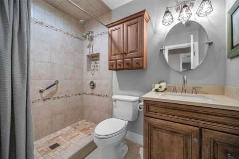 Condo in New Port Richey, Florida, 2 bedrooms  № 1844439 - photo 15
