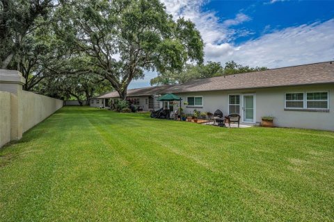 Condo in New Port Richey, Florida, 2 bedrooms  № 1844439 - photo 22